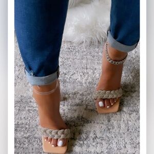 Azalea Wang DULCE BLOCK HEELS-NUDE